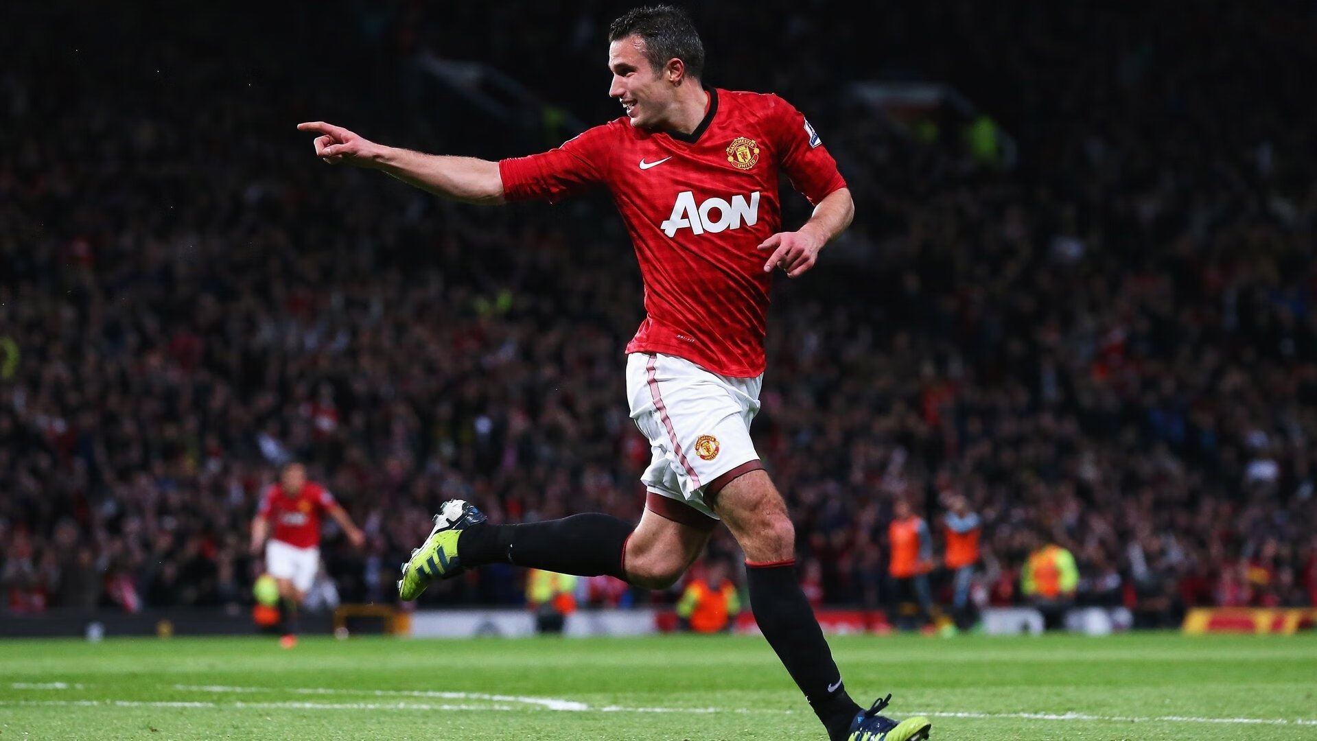 曼联关注边卫布朗，准备在冬季转会市场出手，曼联布阵