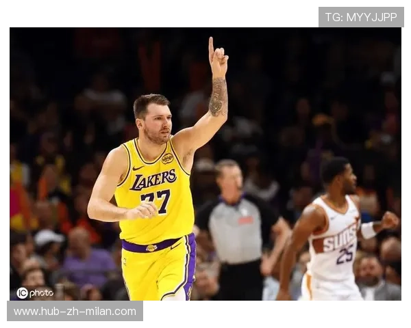 东契奇三双助独行侠逆转太阳，MVP呼声高涨，东契奇36分独行侠险胜马刺